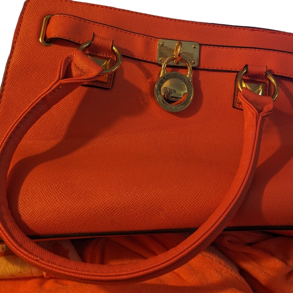 PURSE Orange  Handbag Straps with Chains. Never used, very clean